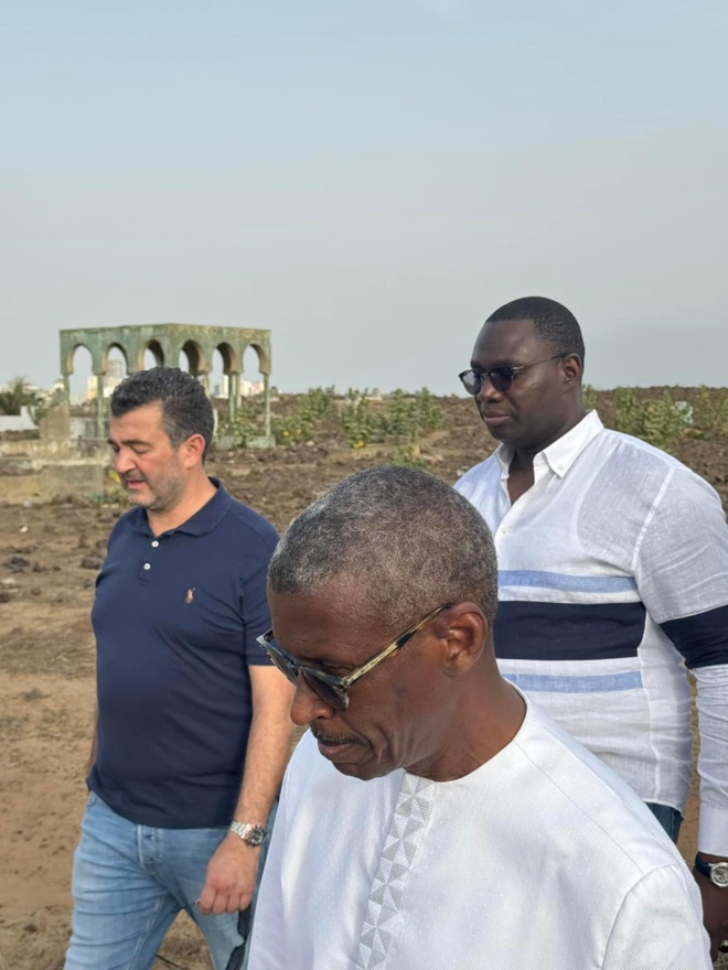 Le Ministre Balla Moussa FOFANA en visite sur la Corniche : Vers un Littoral Protégé et Aménagé