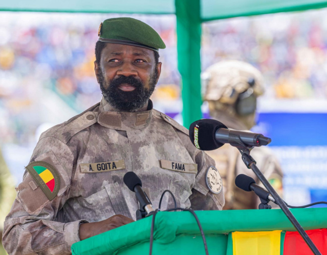 Assimi Goïta accuse la France d’avoir imprimé de faux billets pour nuire au Mali Assimi Goïta accuse la France d’avoir imprimé de faux billets pour nuire au Mali