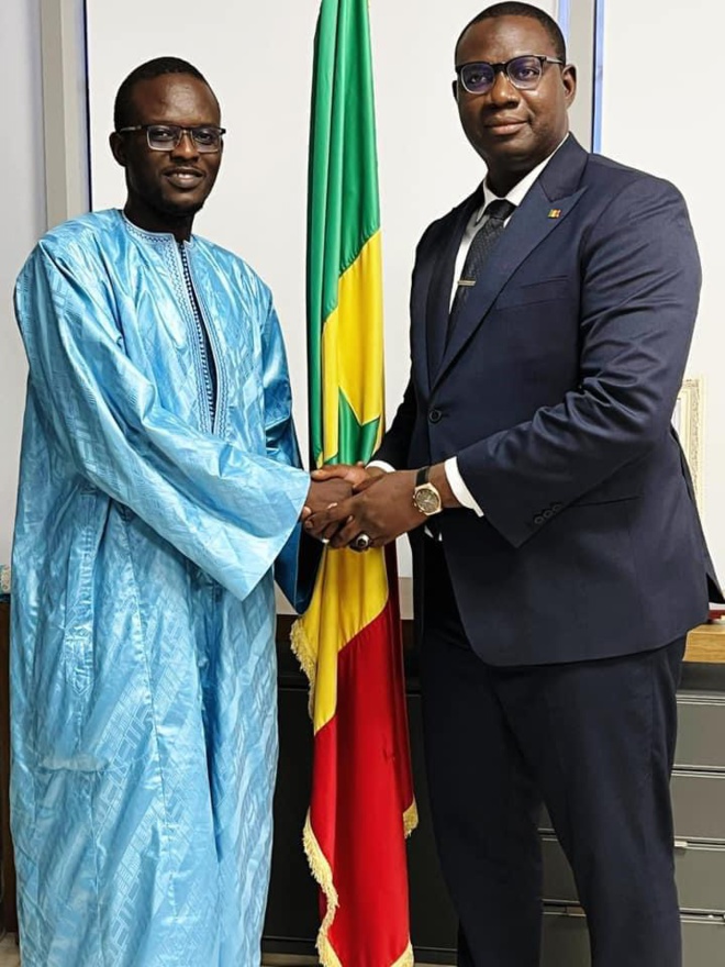 Cheikh Thioro Mbacké et le ministre Moussa Bala Fofana se mobilisent pour TOUBA Cheikh Thioro Mbacké et le ministre Moussa Bala Fofana se mobilisent pour TOUBA