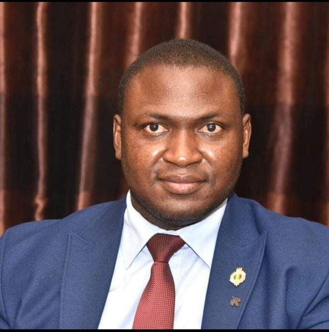 Toussaint Manga interpelle sur la divulgation du statut sérologique des personnes vivant avec le VIH Toussaint Manga interpelle sur la divulgation du statut sérologique des personnes vivant avec le VIH