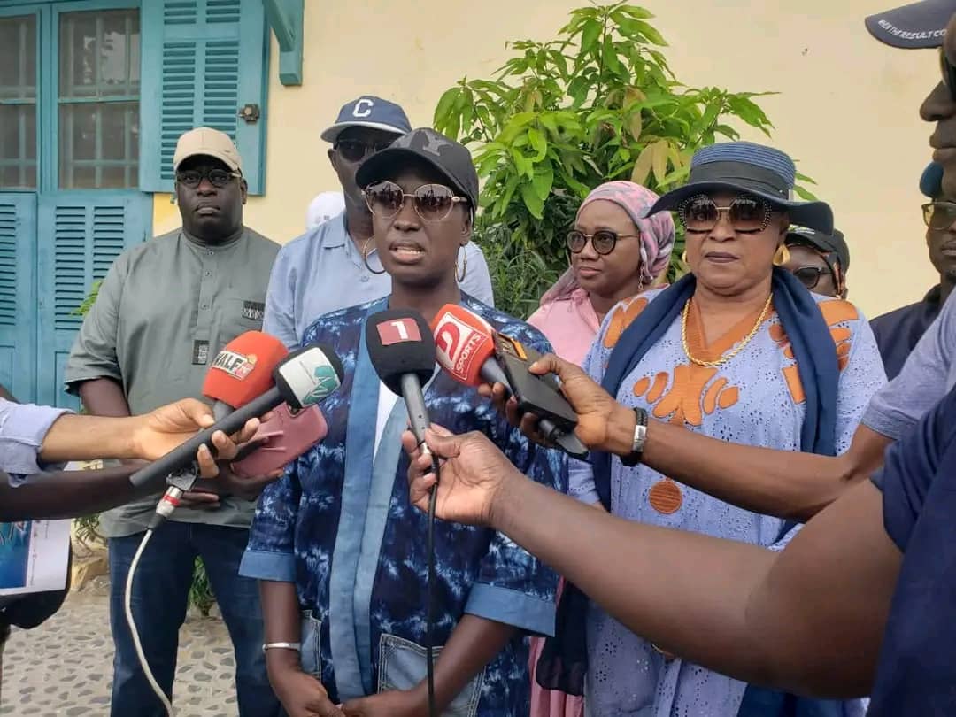 37e Traversée Dakar-Gorée : plus de 900 nageurs dans les eaux, le ministère veut faire de la natation une priorité