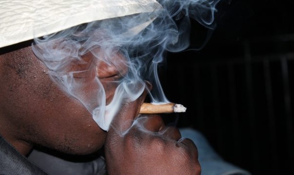 JEUNESSE SÉNÉGALAISE EN DANGER : DROGUES, ÉCRANS, DÉTRESSE PSYCHOLOGIQUE… QUI SAUVERA L’AVENIR DE NOS ENFANTS ?